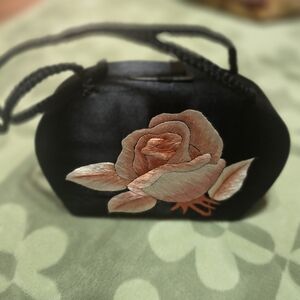Elegant Black Floral Embroidered Women's Bag